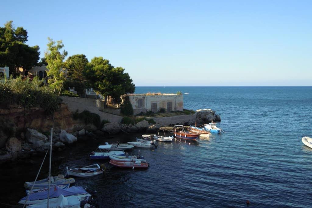 Villa Casa nel borgo marinaro di Santa Nicolicchia Santa Flavia Esterno foto